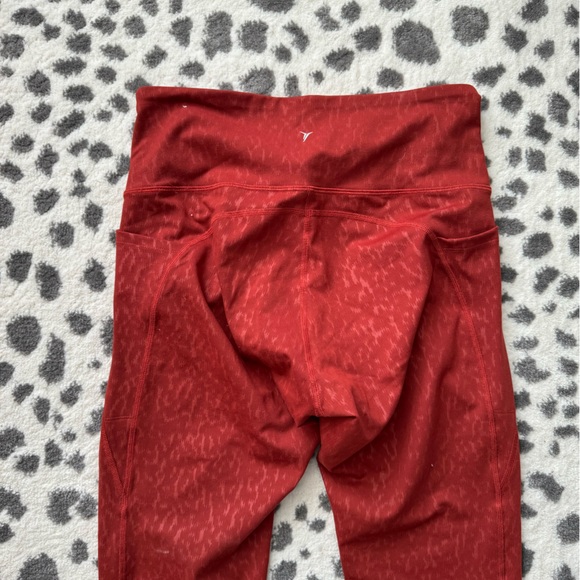 Women’s Old Navy Burnt Orange Performance Leggings - Size Large - Picture 3 of 8